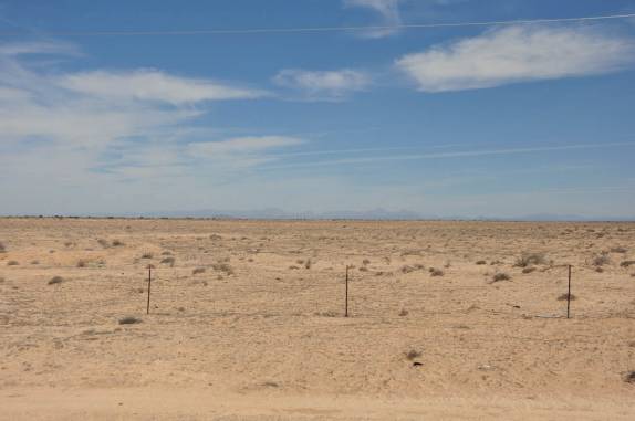 Atravessando o deserto Vizcaino a caminho de Guerrero Negro, na Baja California - México